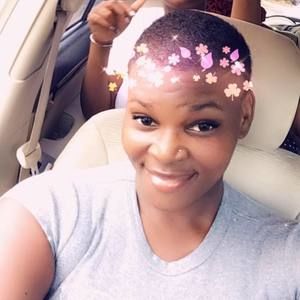 Meet your Posher, Carolina